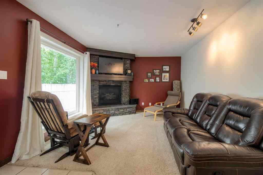 MLS® A2253078 - 360 Heritage Crescent W in Heritage Heights Lethbridge, Residential