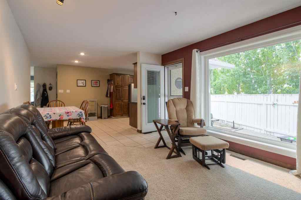 MLS® A2253078 - 360 Heritage Crescent W in Heritage Heights Lethbridge, Residential