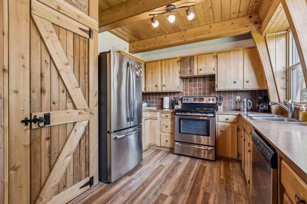 MLS® A2253079 - 52 Hawk Eye Road  in Hawk Eye Estates Rural Rocky View County, Residential