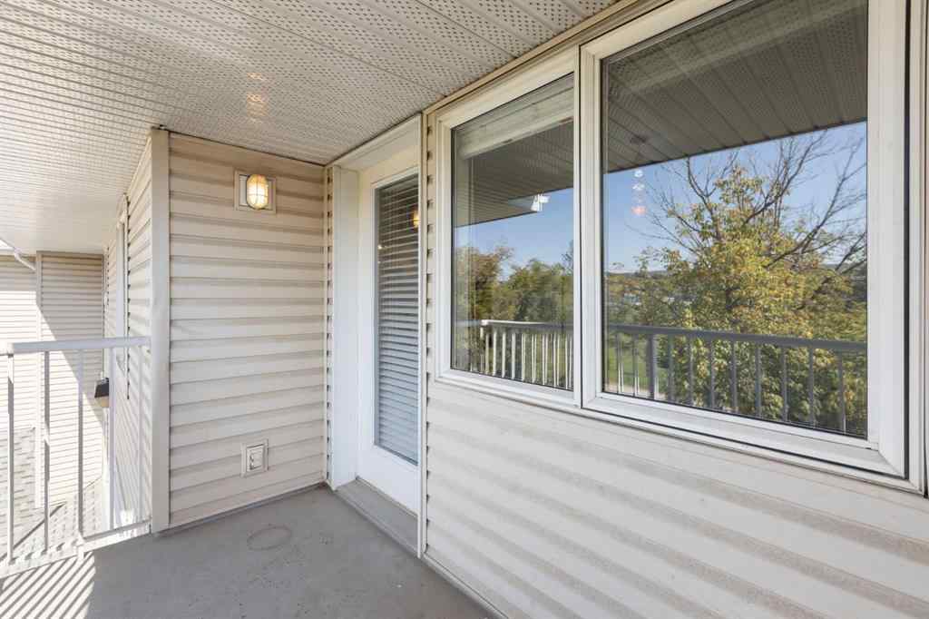 MLS® A2253082 - Unit #302 4327 75 Street NW in Bowness Calgary, Residential