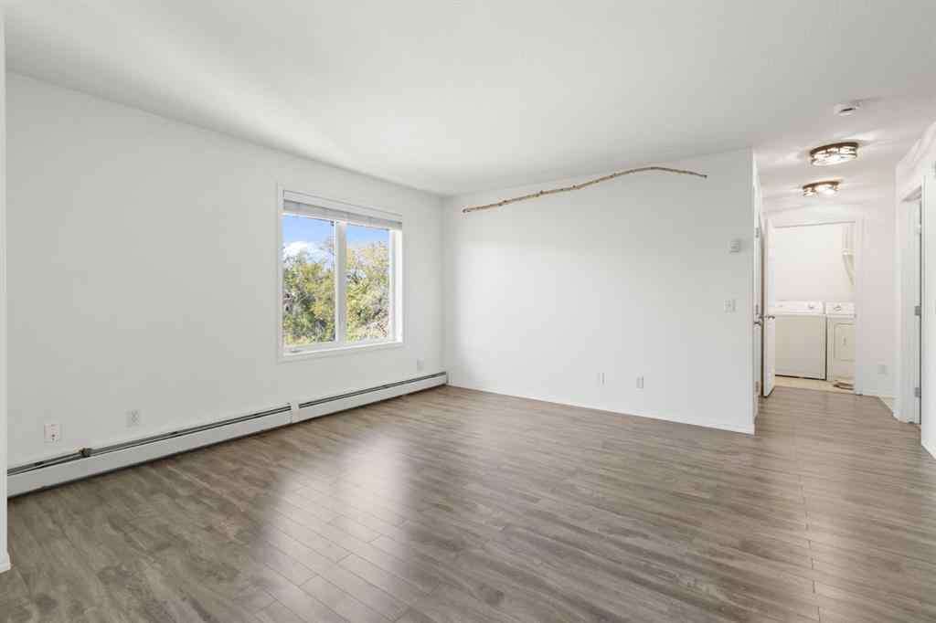 MLS® A2253082 - Unit #302 4327 75 Street NW in Bowness Calgary, Residential