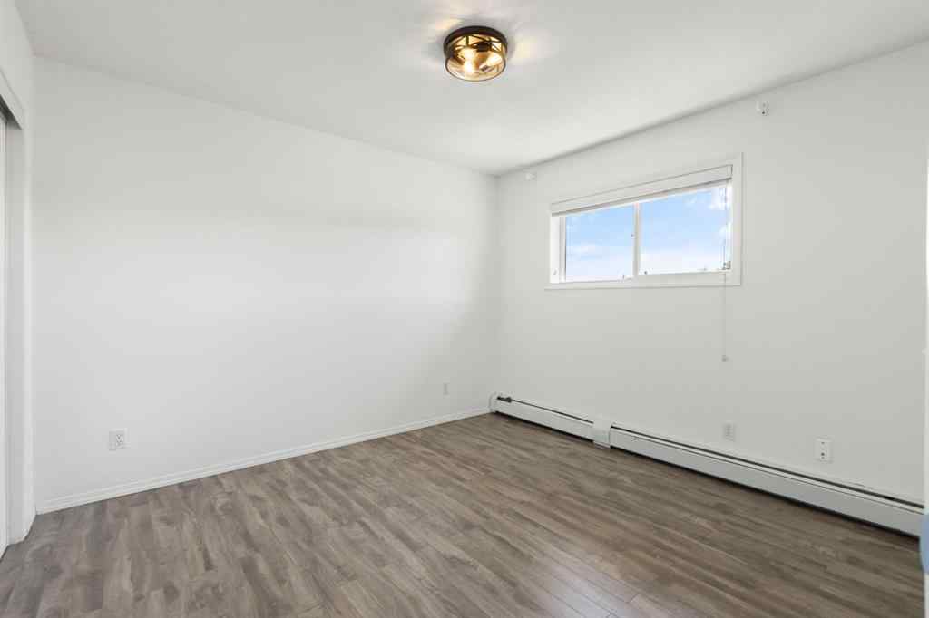 MLS® A2253082 - Unit #302 4327 75 Street NW in Bowness Calgary, Residential