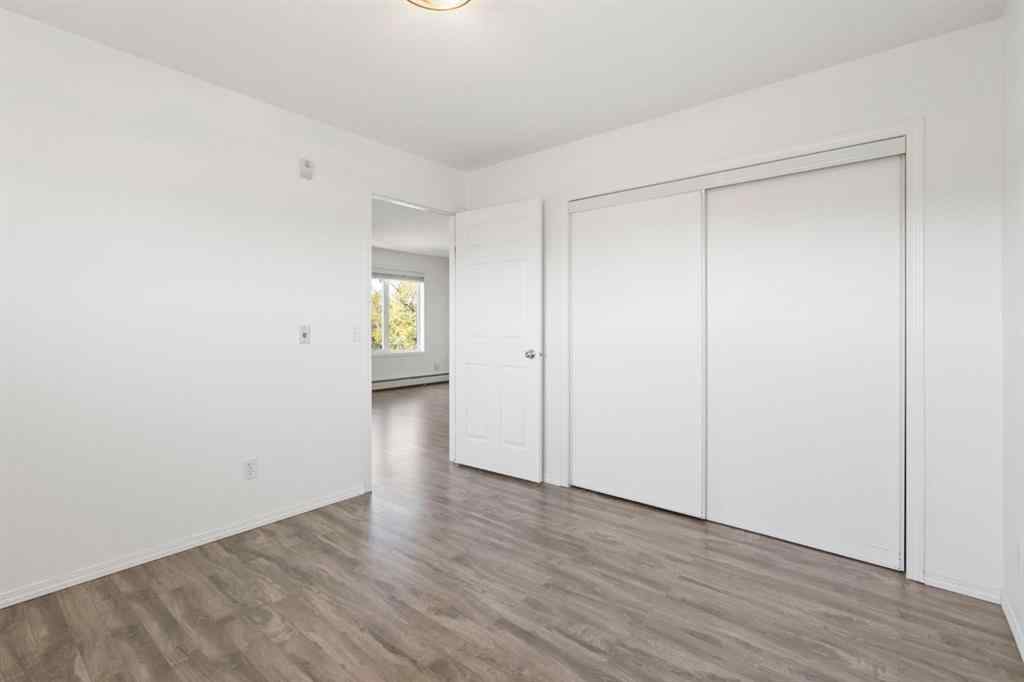 MLS® A2253082 - Unit #302 4327 75 Street NW in Bowness Calgary, Residential