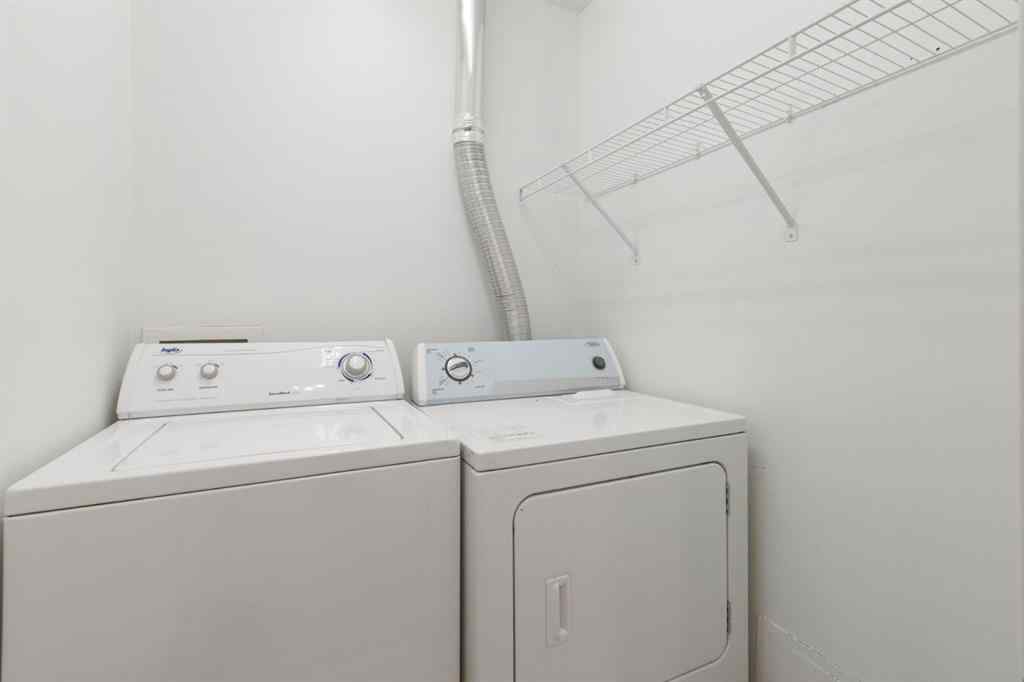 MLS® A2253082 - Unit #302 4327 75 Street NW in Bowness Calgary, Residential