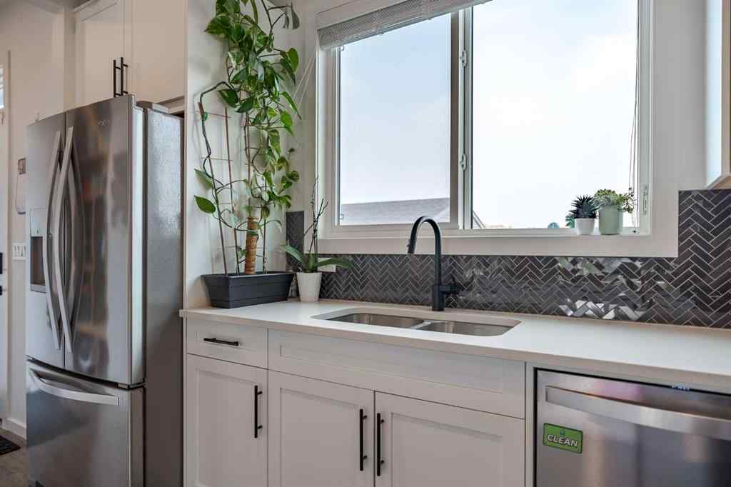 MLS® A2253090 - 244 Livingston View NE in Livingston Calgary, Residential