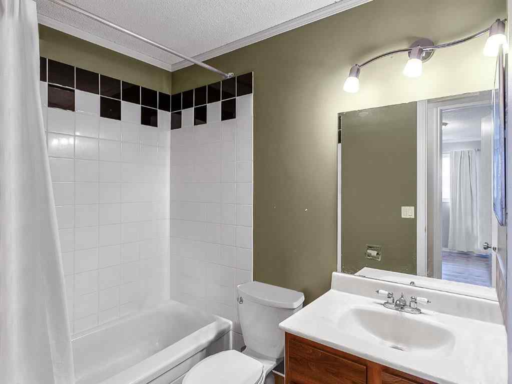 MLS® A2253091 - 39 Edgeburn Crescent NW in Edgemont Calgary, Residential