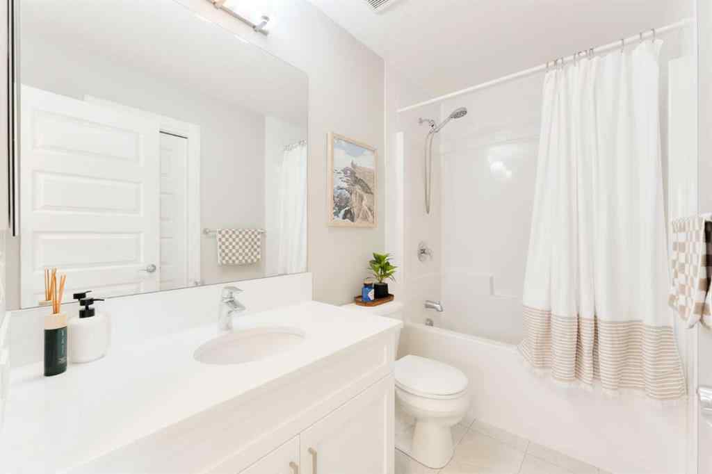 MLS® A2253096 - 76 Willow Street  in The Willows Cochrane, Residential