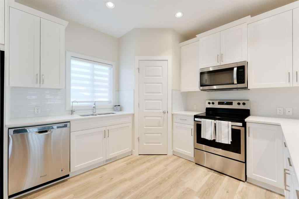 MLS® A2253096 - 76 Willow Street  in The Willows Cochrane, Residential