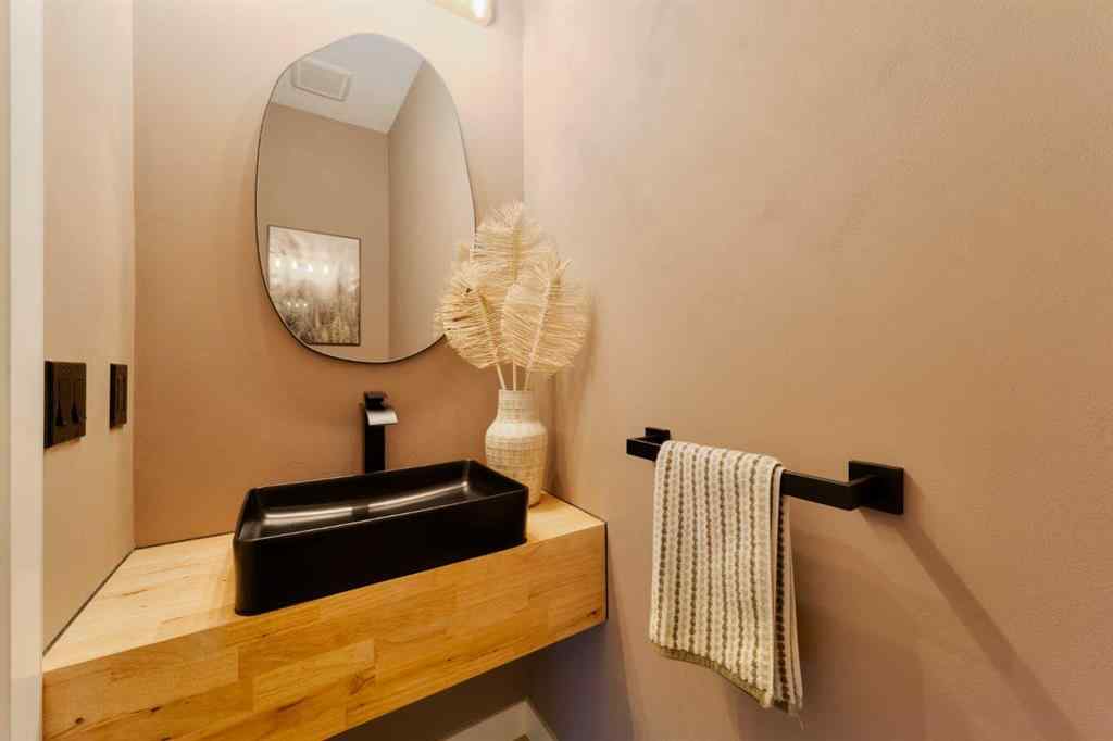 MLS® A2253096 - 76 Willow Street  in The Willows Cochrane, Residential