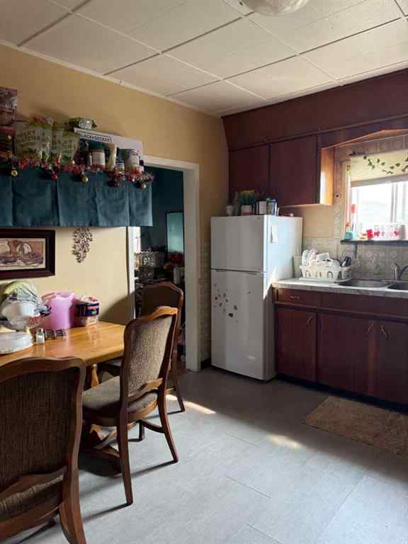 MLS® A2253102 - 905 3rd Avenue  in NONE Beaverlodge, Residential