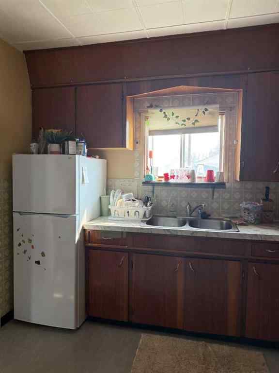 MLS® A2253102 - 905 3rd Avenue  in NONE Beaverlodge, Residential