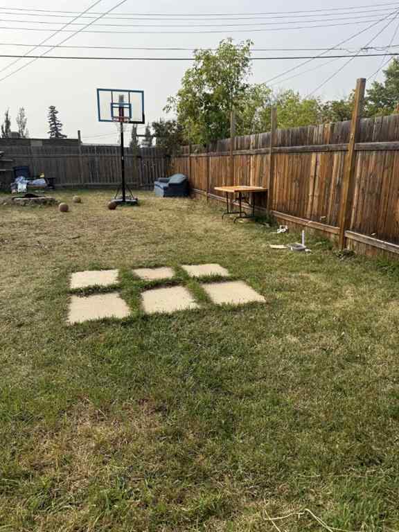 MLS® A2253102 - 905 3rd Avenue  in NONE Beaverlodge, Residential