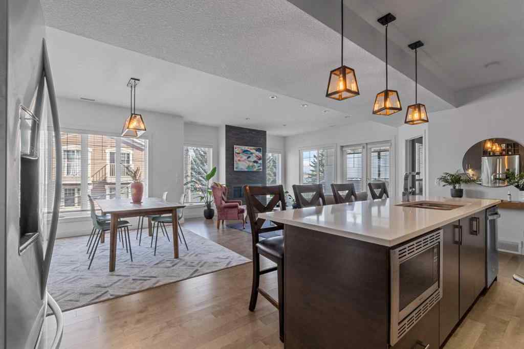 MLS® A2253104 - Unit #4 2428 30 Street SW in Killarney/Glengarry Calgary, Residential