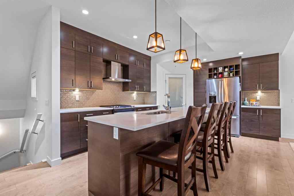 MLS® A2253104 - Unit #4 2428 30 Street SW in Killarney/Glengarry Calgary, Residential