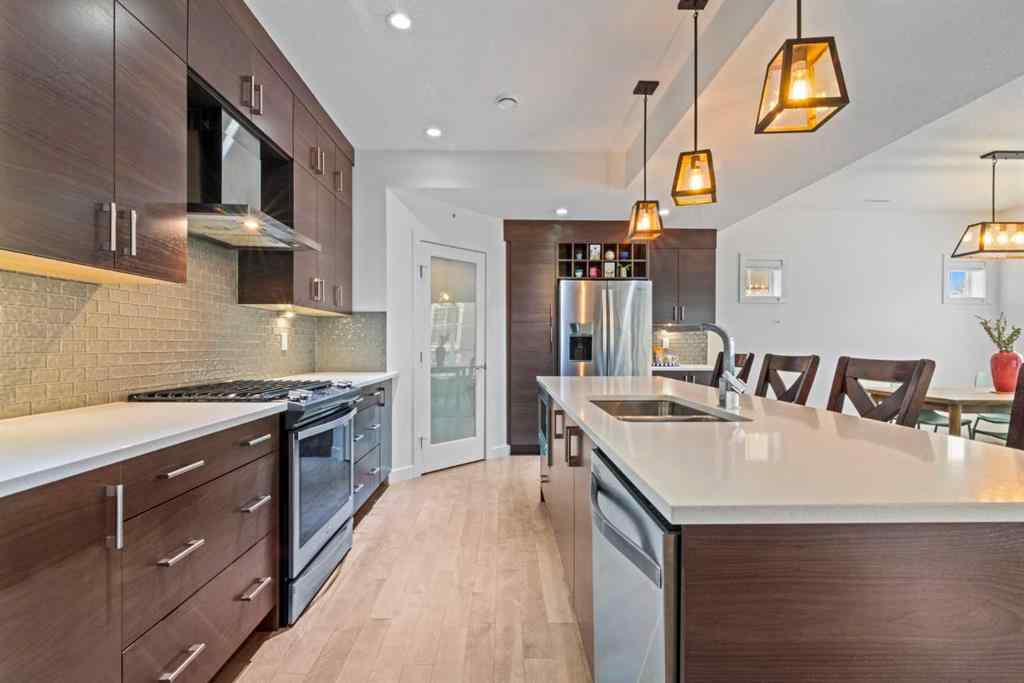 MLS® A2253104 - Unit #4 2428 30 Street SW in Killarney/Glengarry Calgary, Residential