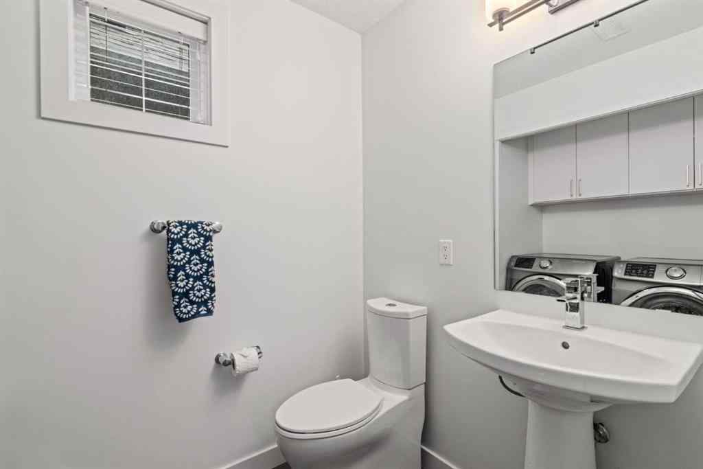MLS® A2253104 - Unit #4 2428 30 Street SW in Killarney/Glengarry Calgary, Residential