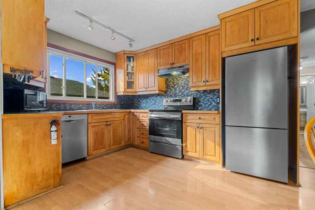 MLS® A2253106 - 335 Ranch Estates Place NW in Ranchlands Calgary, Residential