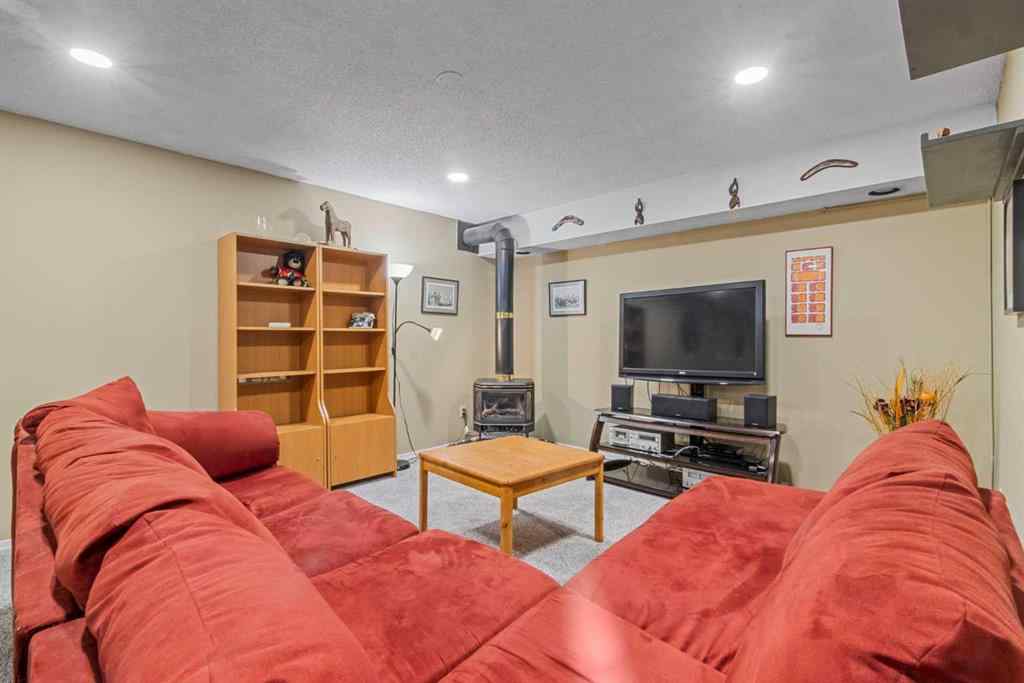 MLS® A2253106 - 335 Ranch Estates Place NW in Ranchlands Calgary, Residential