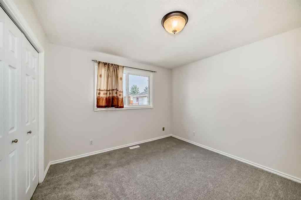 MLS® A2253107 - 176 Pinecliff Way NE in Pineridge Calgary, Residential