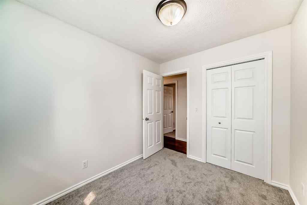 MLS® A2253107 - 176 Pinecliff Way NE in Pineridge Calgary, Residential