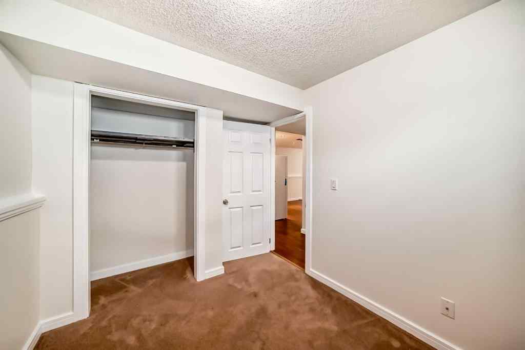 MLS® A2253107 - 176 Pinecliff Way NE in Pineridge Calgary, Residential