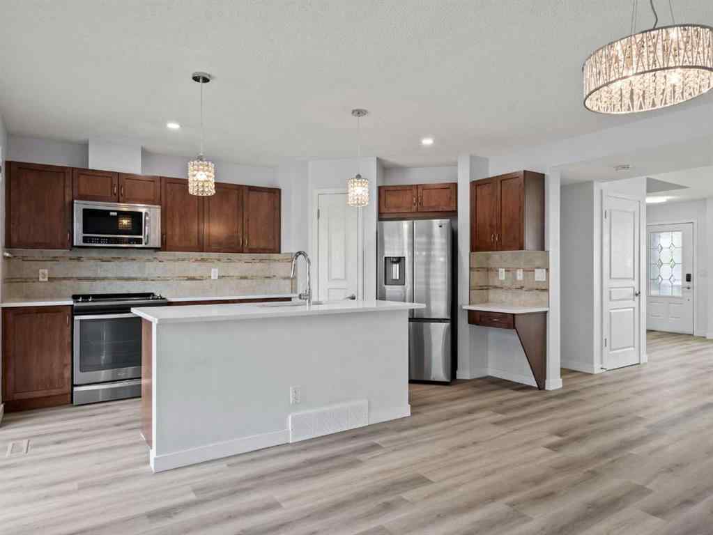 MLS® A2253111 - 1322 New Brighton Park SE in New Brighton Calgary, Residential