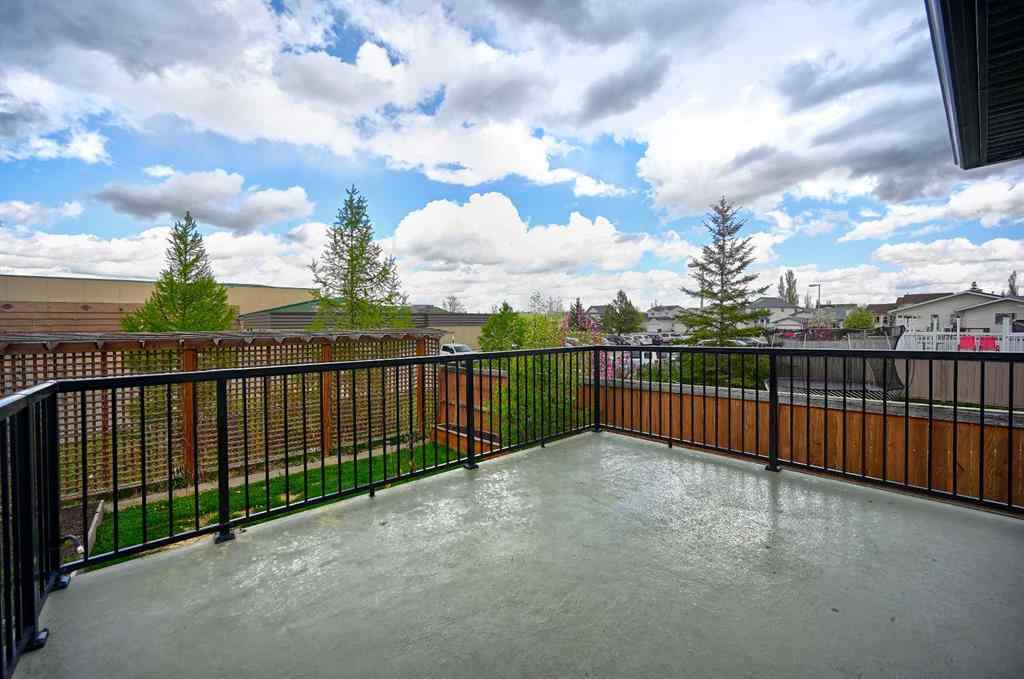MLS® A2253114 - 8 Canoe Circle SW in Canals Airdrie, Residential