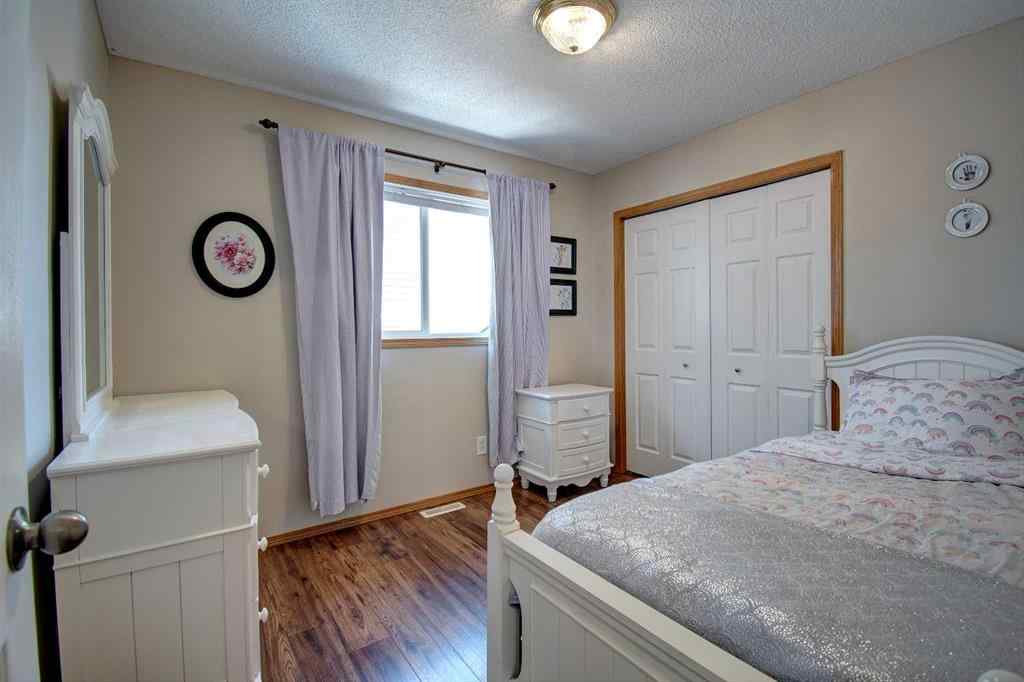 MLS® A2253114 - 8 Canoe Circle SW in Canals Airdrie, Residential
