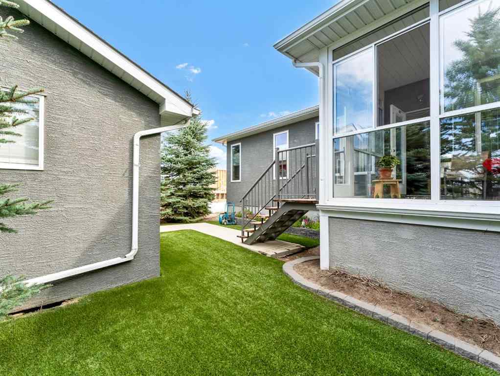 MLS® A2253117 - 1010 Memorial Drive SE in NONE Redcliff, Residential