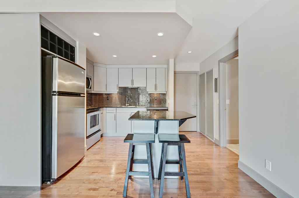 MLS® A2253119 - Unit #405 410 1 Avenue NE in Crescent Heights Calgary, Residential