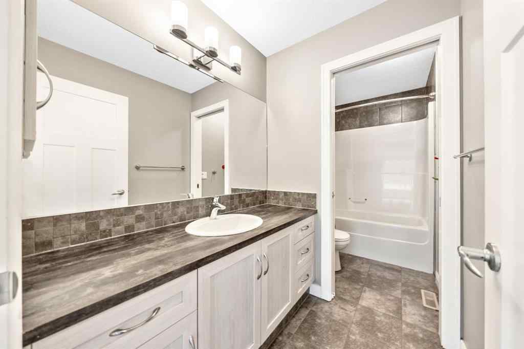 MLS® A2253125 - 21 Riviera Bay  in Riviera Cochrane, Residential