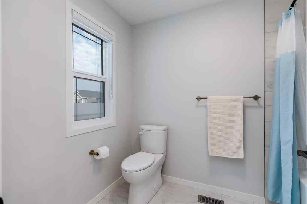 MLS® A2253136 - 10 West Grove Common SW in West Springs Calgary, Residential