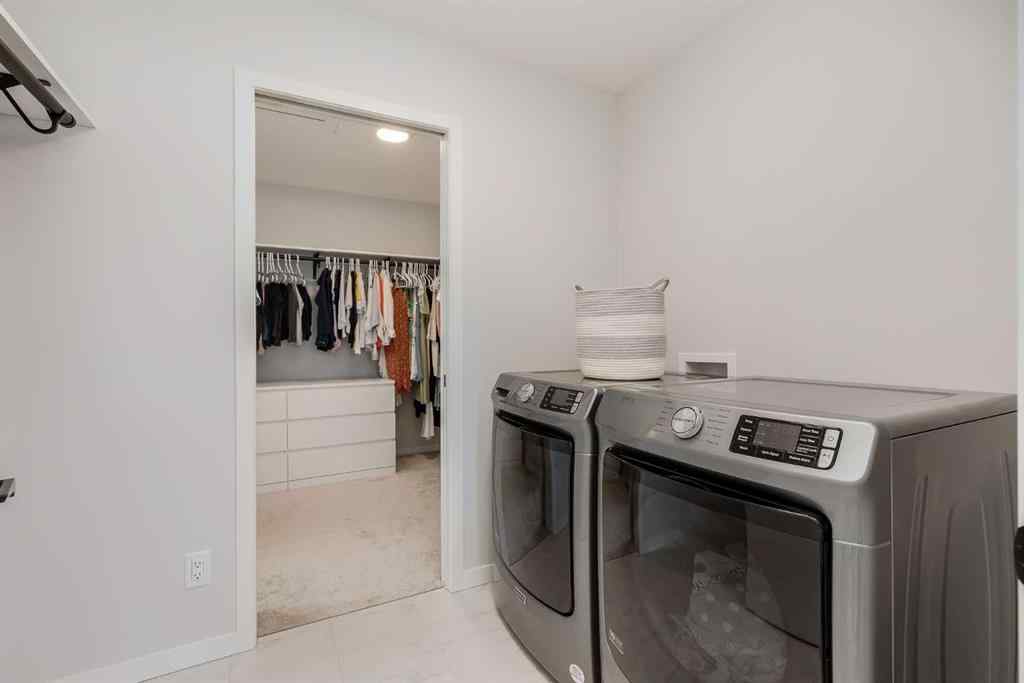 MLS® A2253136 - 10 West Grove Common SW in West Springs Calgary, Residential