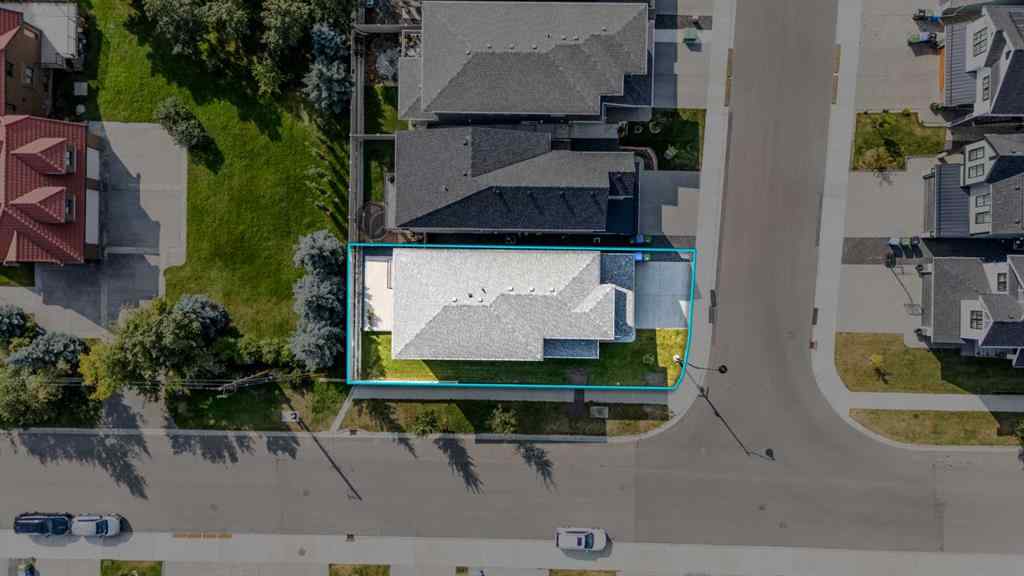 MLS® A2253136 - 10 West Grove Common SW in West Springs Calgary, Residential