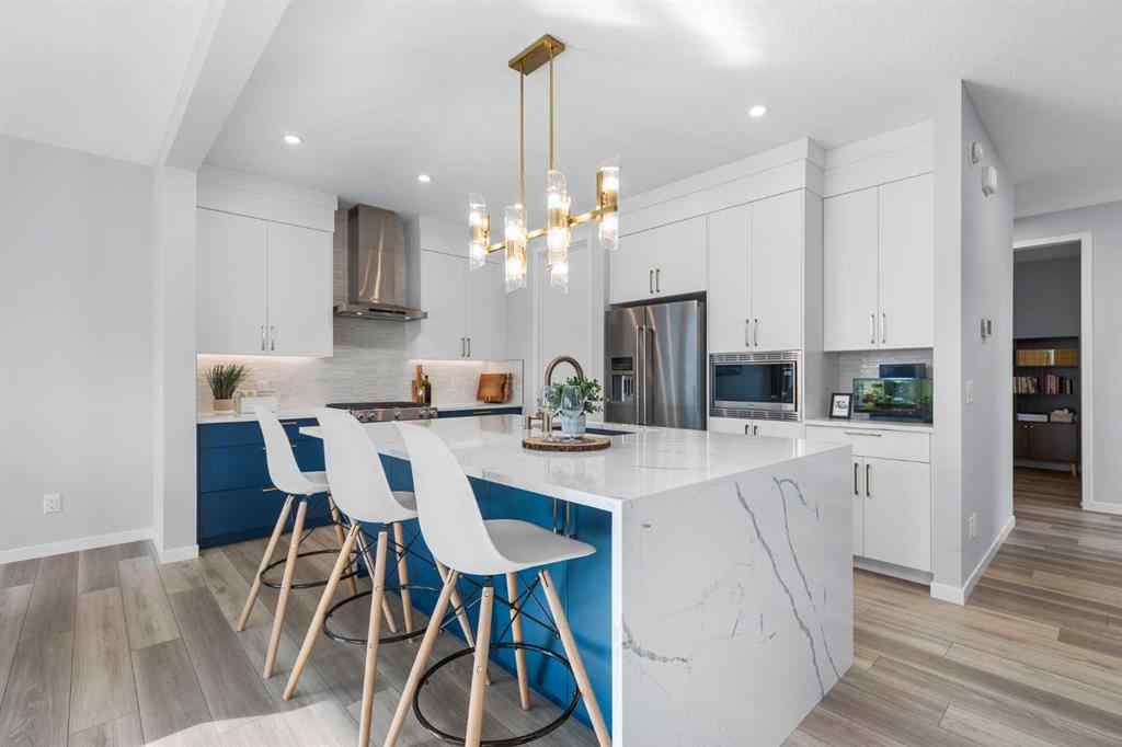 MLS® A2253136 - 10 West Grove Common SW in West Springs Calgary, Residential