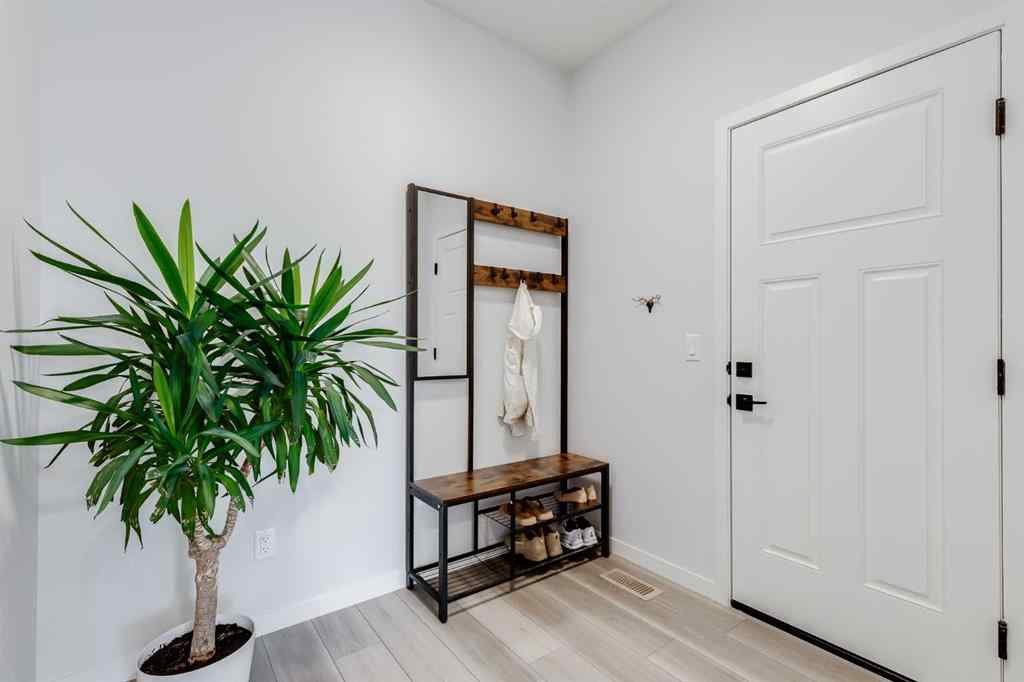 MLS® A2253136 - 10 West Grove Common SW in West Springs Calgary, Residential