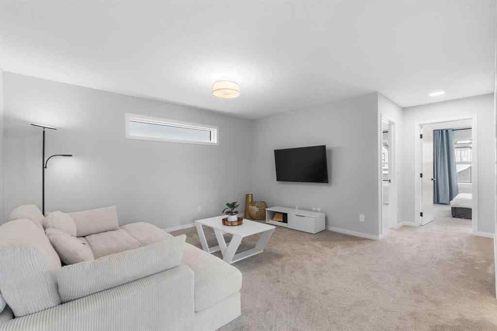 MLS® A2253136 - 10 West Grove Common SW in West Springs Calgary, Residential