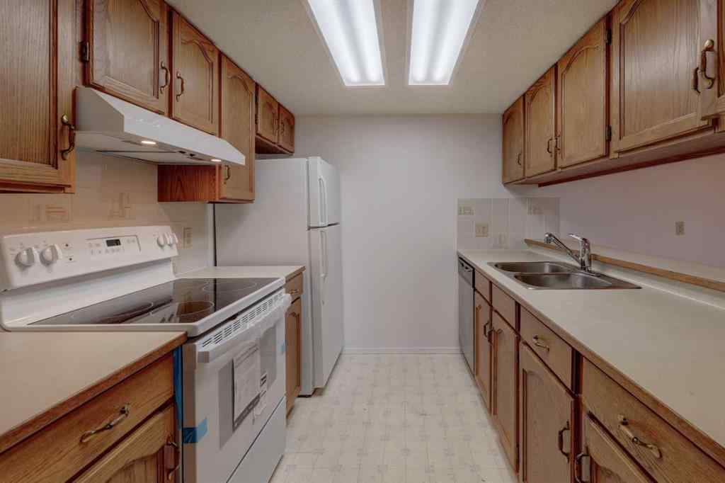MLS® A2253142 - Unit #403 2011 University Drive NW in University Heights Calgary, Residential
