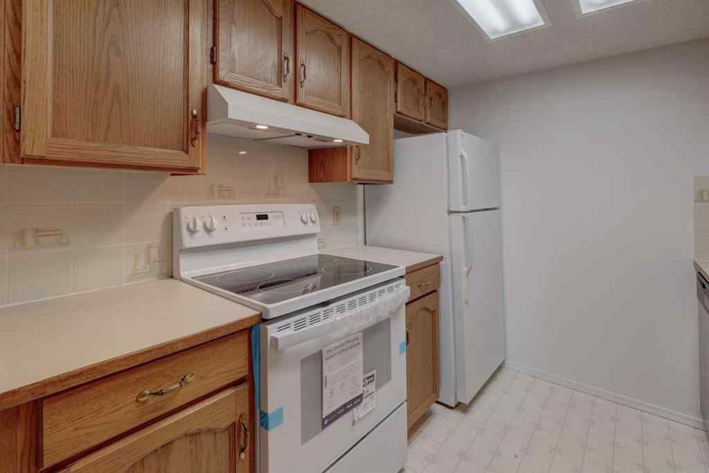 MLS® A2253142 - Unit #403 2011 University Drive NW in University Heights Calgary, Residential