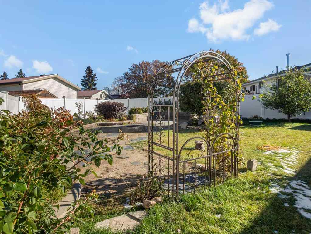 MLS® A2253143 - 2006 25 Avenue  in NONE Bowden, Residential