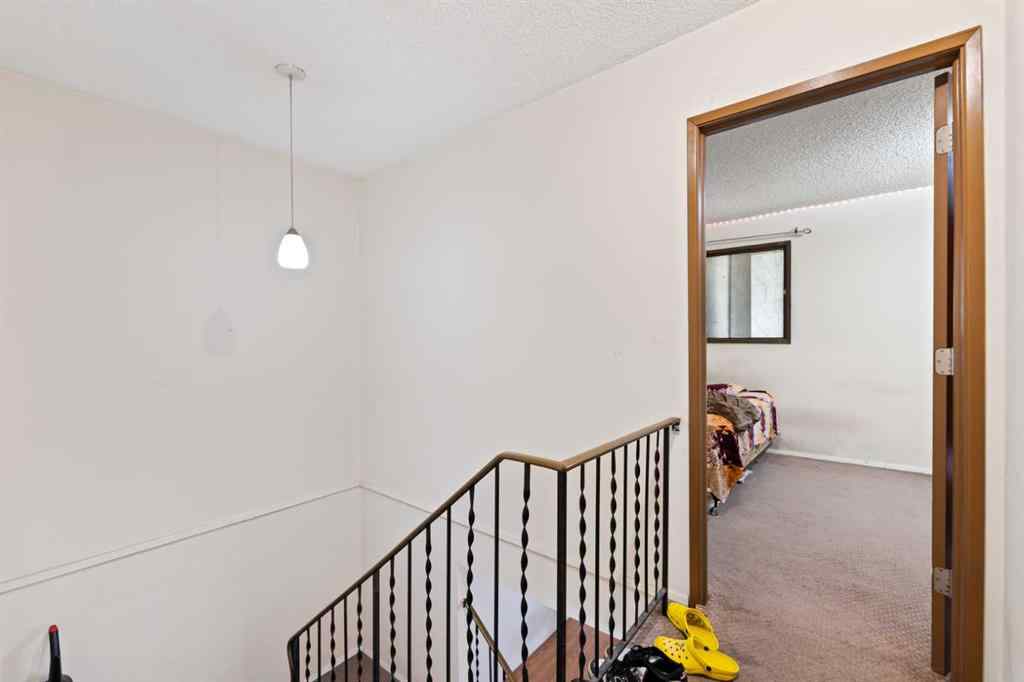 MLS® A2253149 - 110 39 Street SE in Forest Heights Calgary, Residential