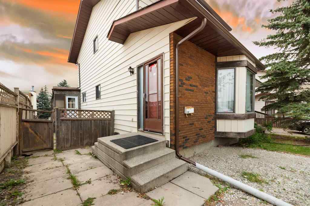 MLS® A2253149 - 110 39 Street SE in Forest Heights Calgary, Residential