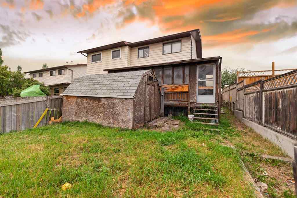 MLS® A2253149 - 110 39 Street SE in Forest Heights Calgary, Residential