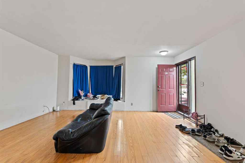 MLS® A2253149 - 110 39 Street SE in Forest Heights Calgary, Residential