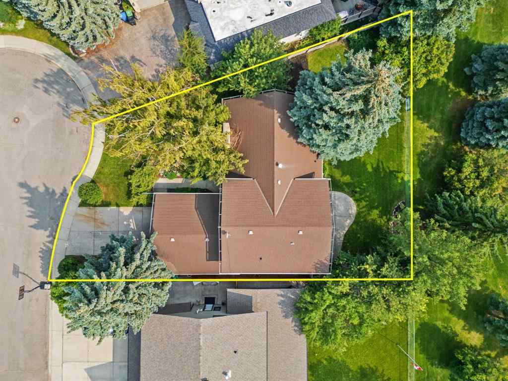 MLS® A2253153 - 427 Willow Grove Crescent SE in Willow Park Calgary, Residential