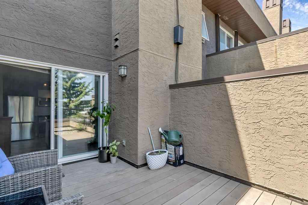 MLS® A2253157 - Unit #8 218 Village Terrace SW in Patterson Calgary, Residential
