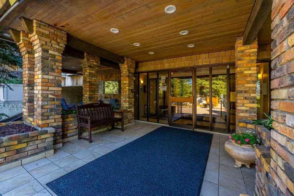 MLS® A2253171 - Unit #316 3730 50 Street NW in Varsity Calgary, Residential