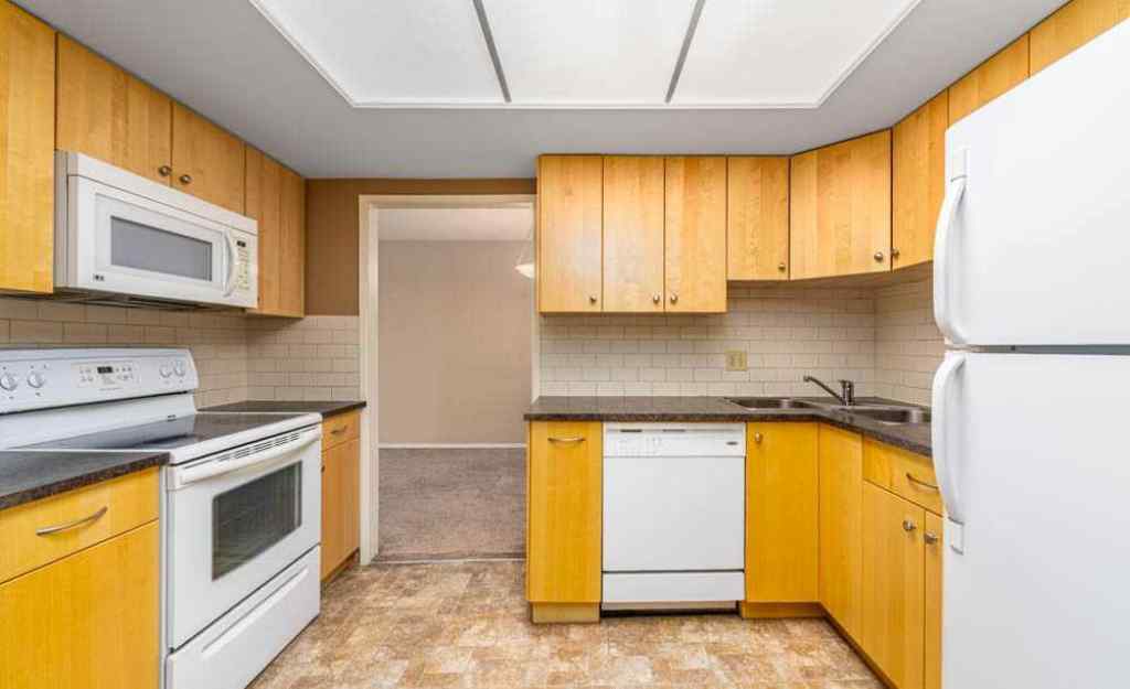 MLS® A2253171 - Unit #316 3730 50 Street NW in Varsity Calgary, Residential