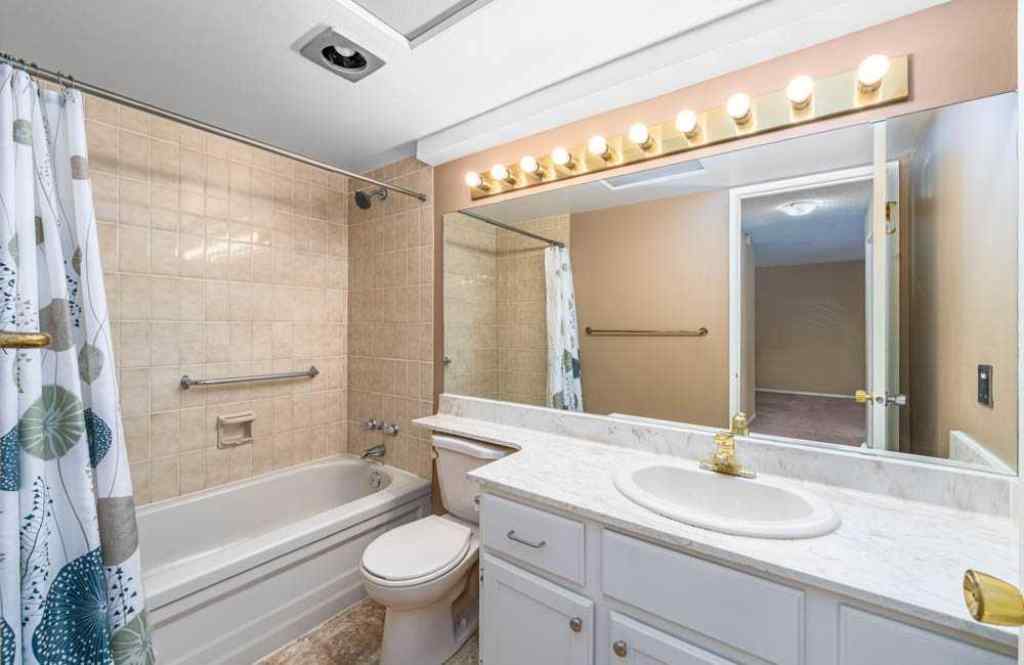 MLS® A2253171 - Unit #316 3730 50 Street NW in Varsity Calgary, Residential