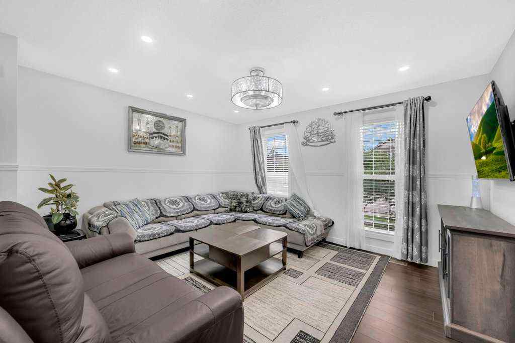 MLS® A2253177 - 2088 Luxstone Boulevard SW in Luxstone Airdrie, Residential
